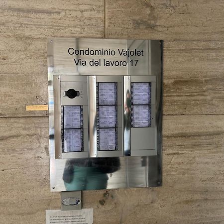 Splendido Appartamento In Zona Fiera A Bologna Eksteriør billede