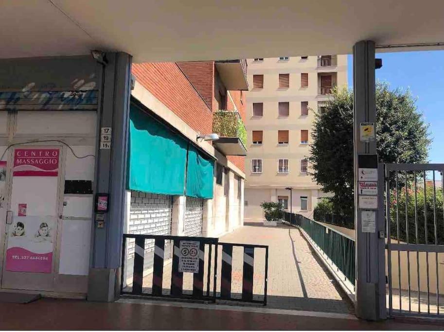 Splendido Appartamento In Zona Fiera A Bologna Eksteriør billede